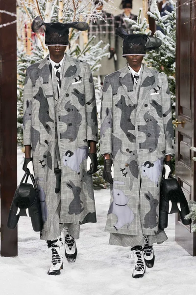 Look 27